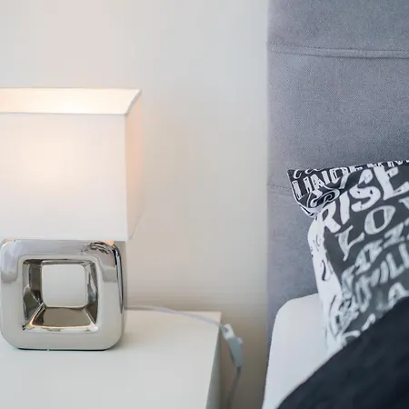Csenge Apartament *
